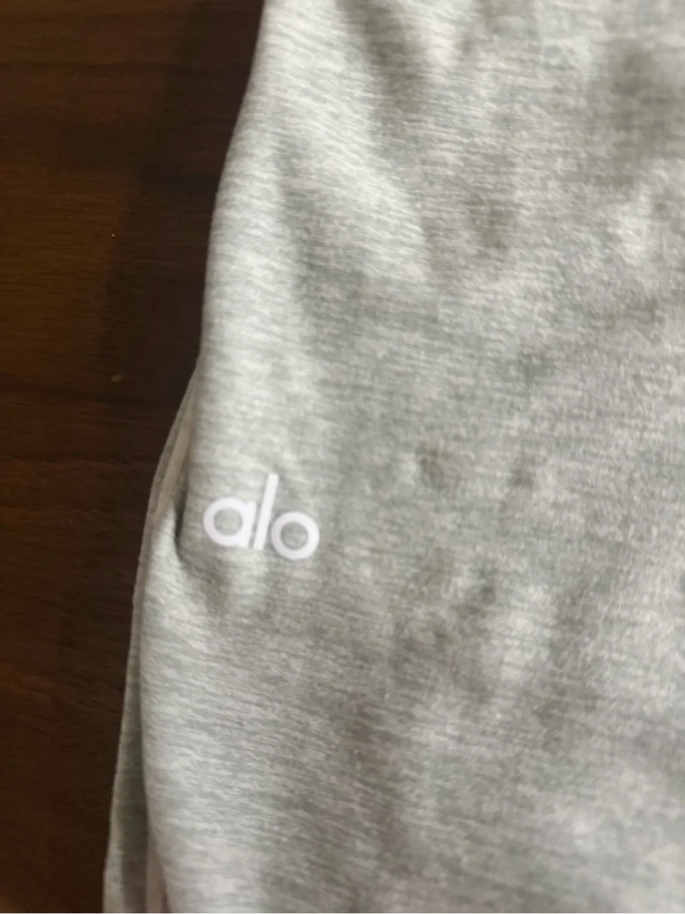 ALO Yoga soft stretch